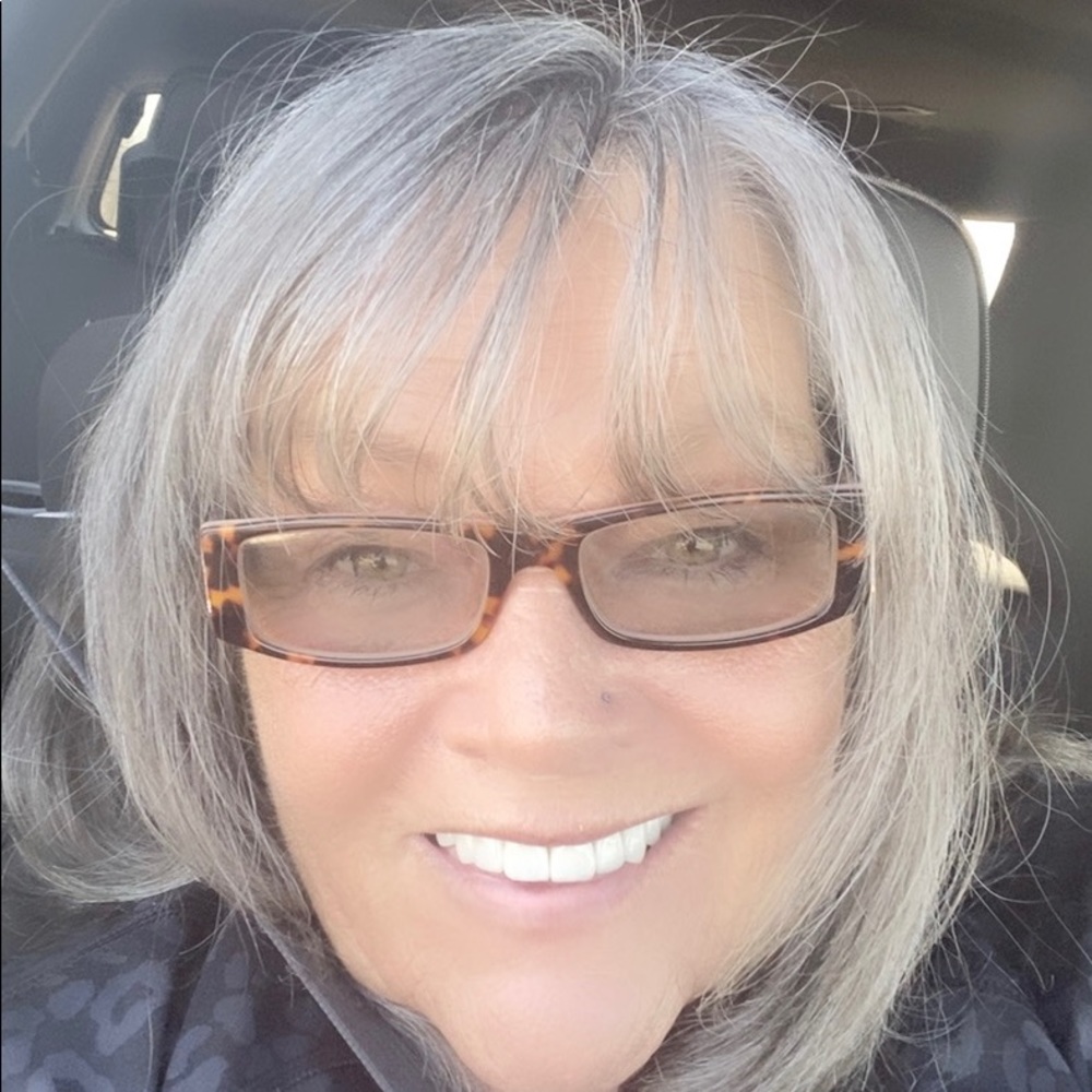 Meet your Posher, Tana